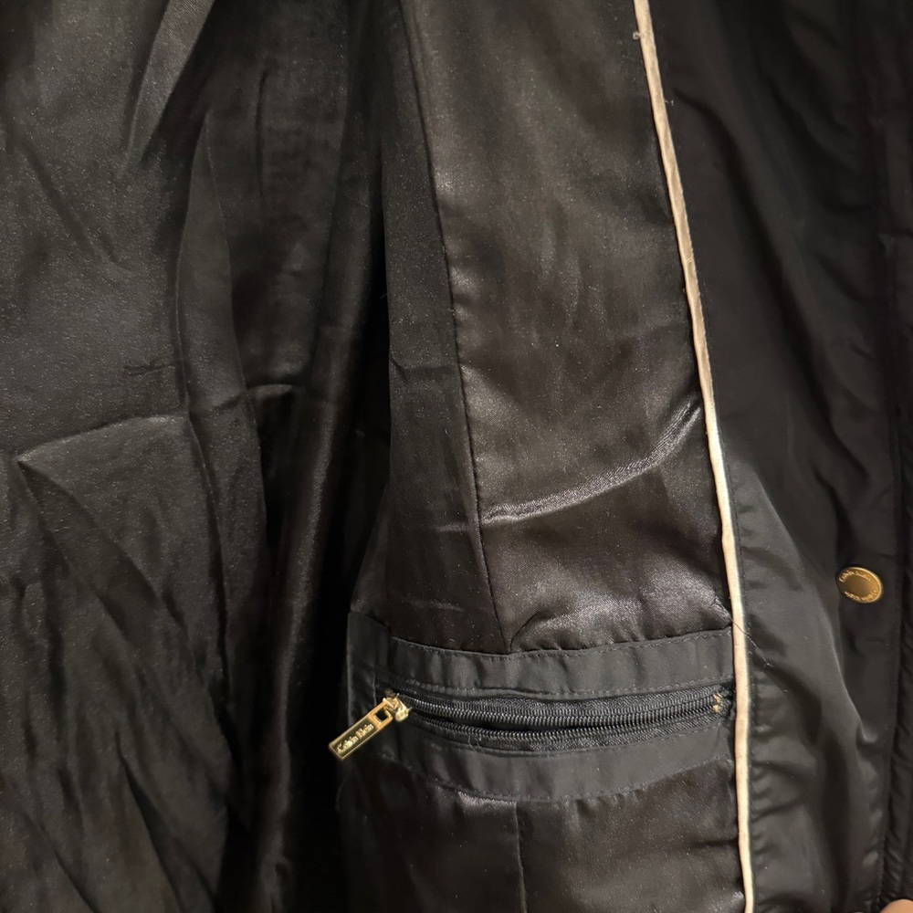 Calvin Klein Puffer - image 3